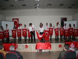 Akif şükranla yad edildi